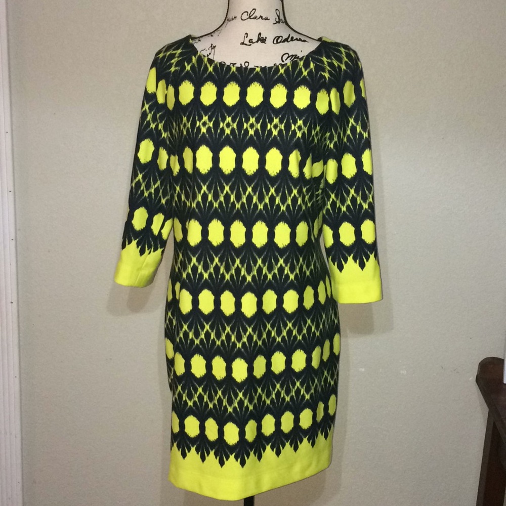 Just Taylor Bright Yellow And Black Dress